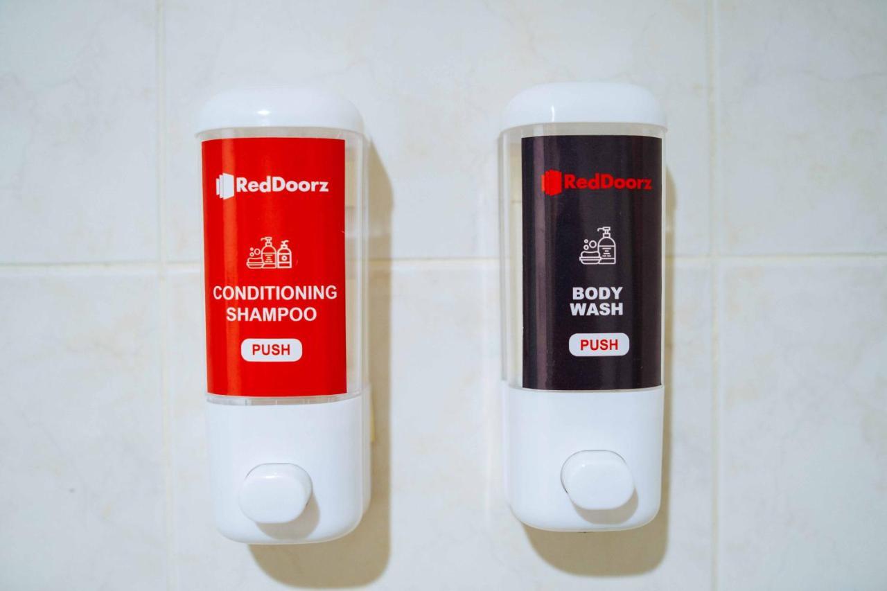 Reddoorz Premium @ Korea Town Angeles City Εξωτερικό φωτογραφία
